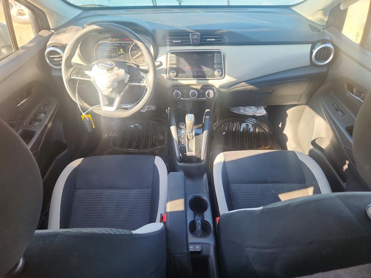 Nissan Versa Sv