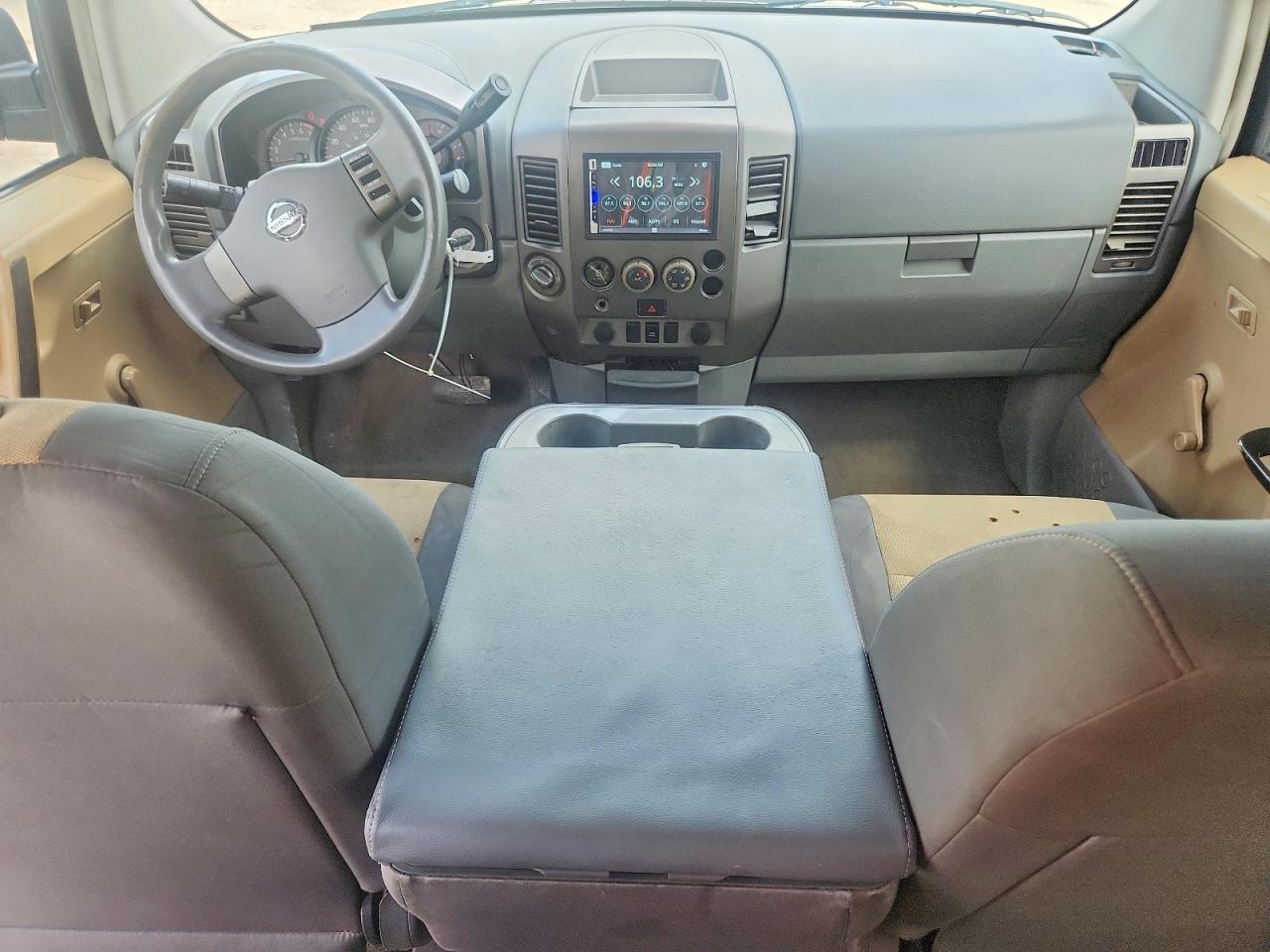 Nissan Titan Xe