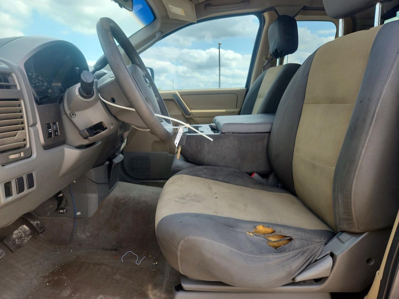 Nissan Titan Xe