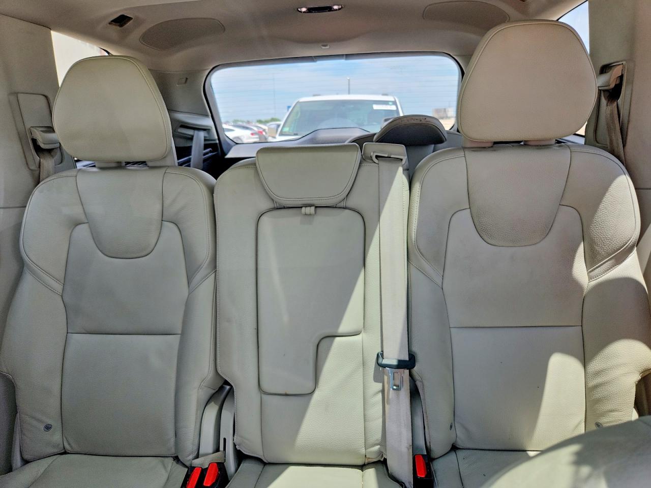 Volvo XC90 T6
