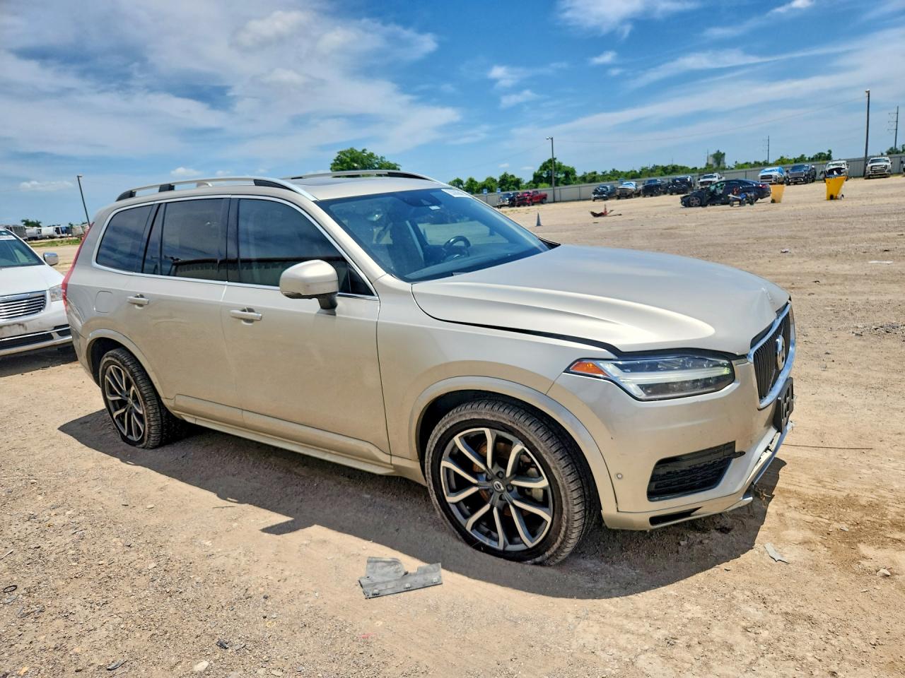 Volvo XC90 T6