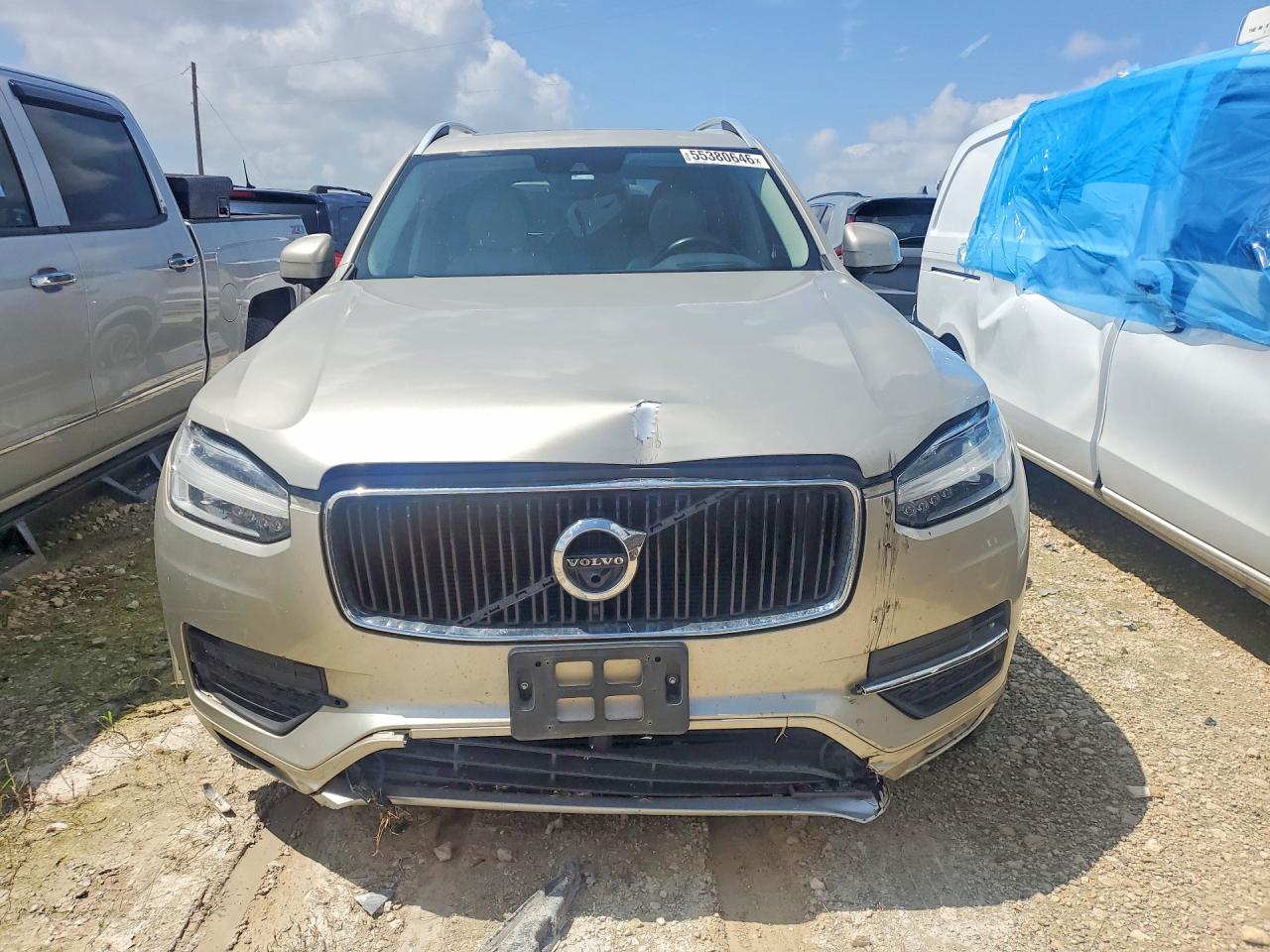 Volvo XC90 T6
