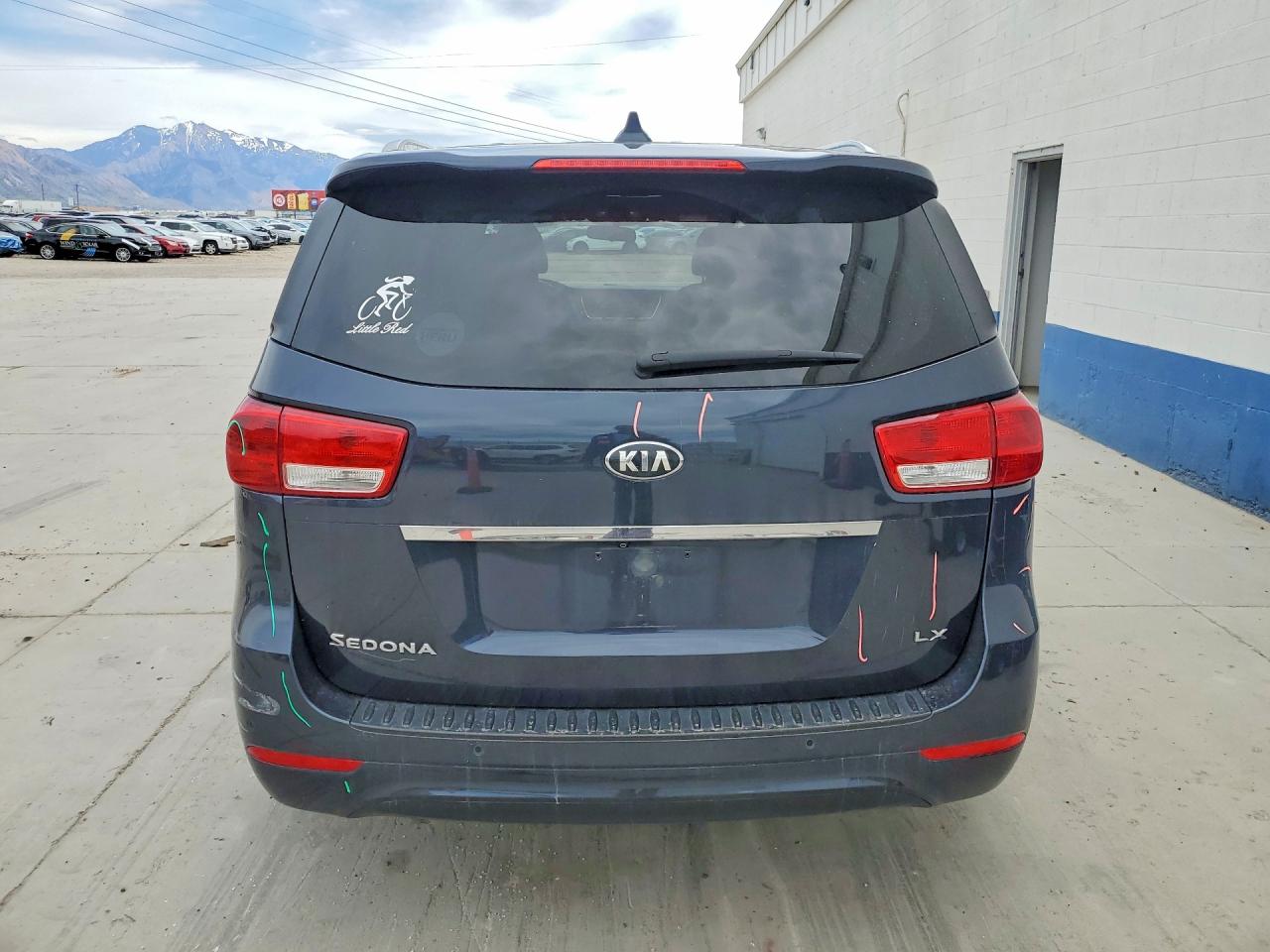 Kia Sedona Lx