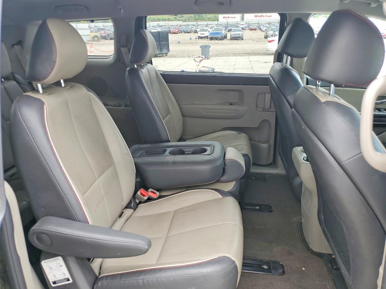 Kia Sedona Lx