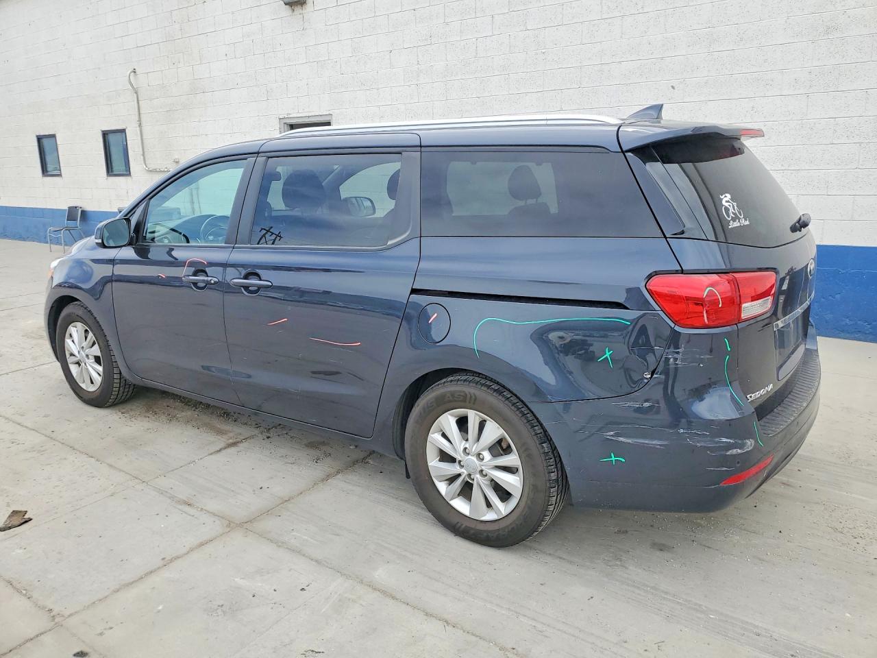 Kia Sedona Lx