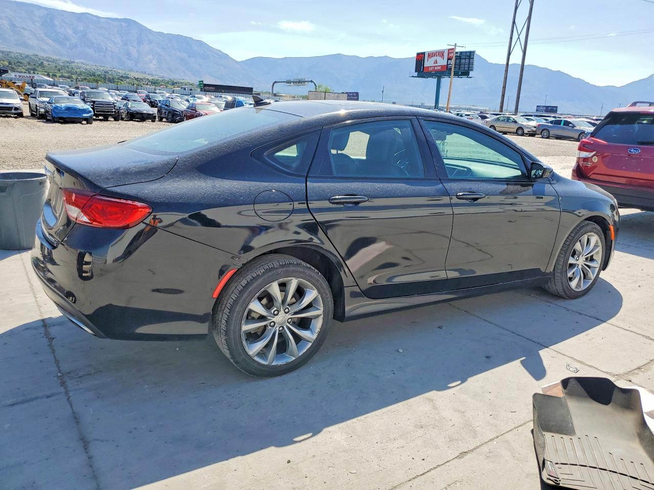 Chrysler 200 S