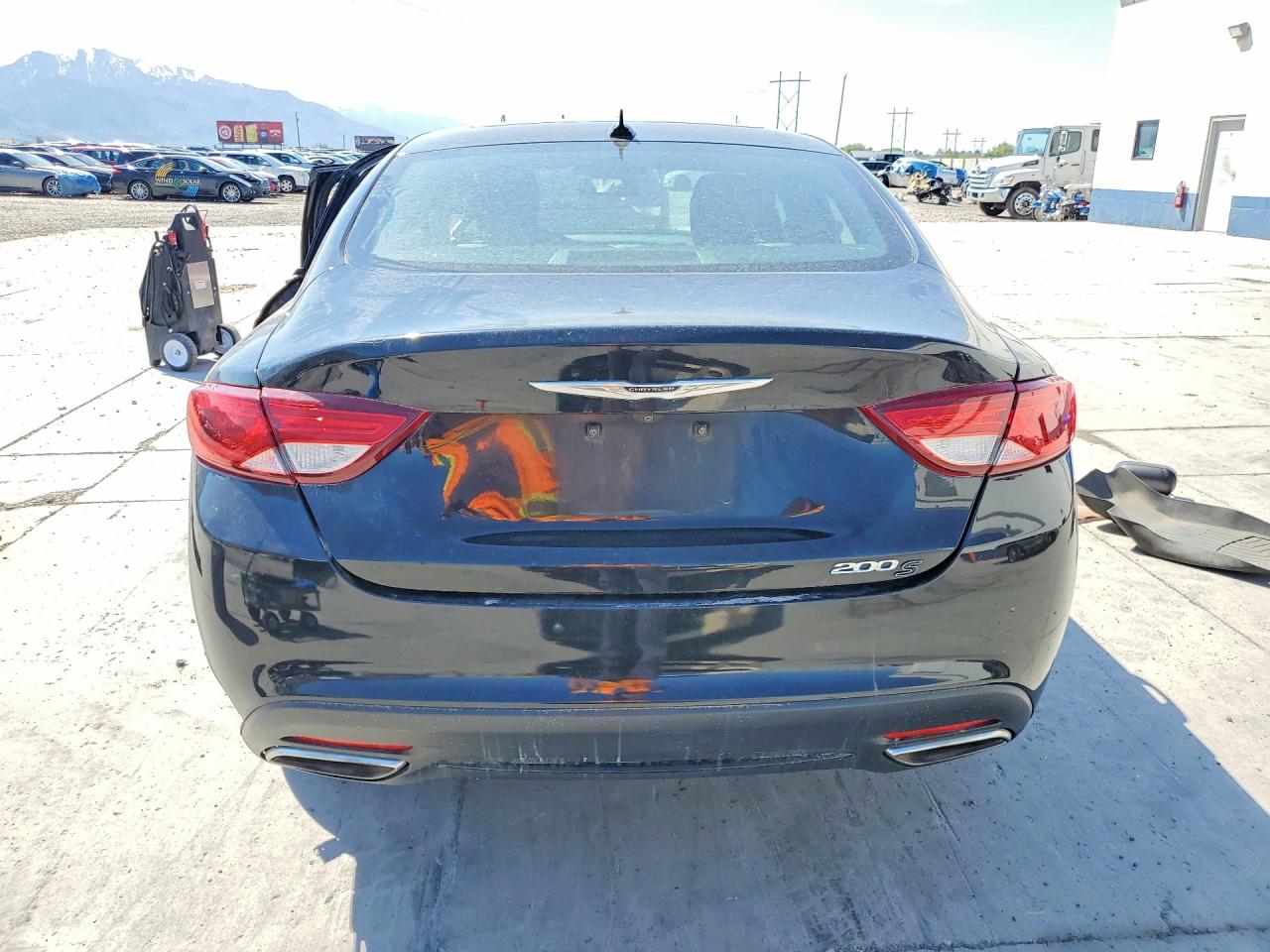 Chrysler 200 S