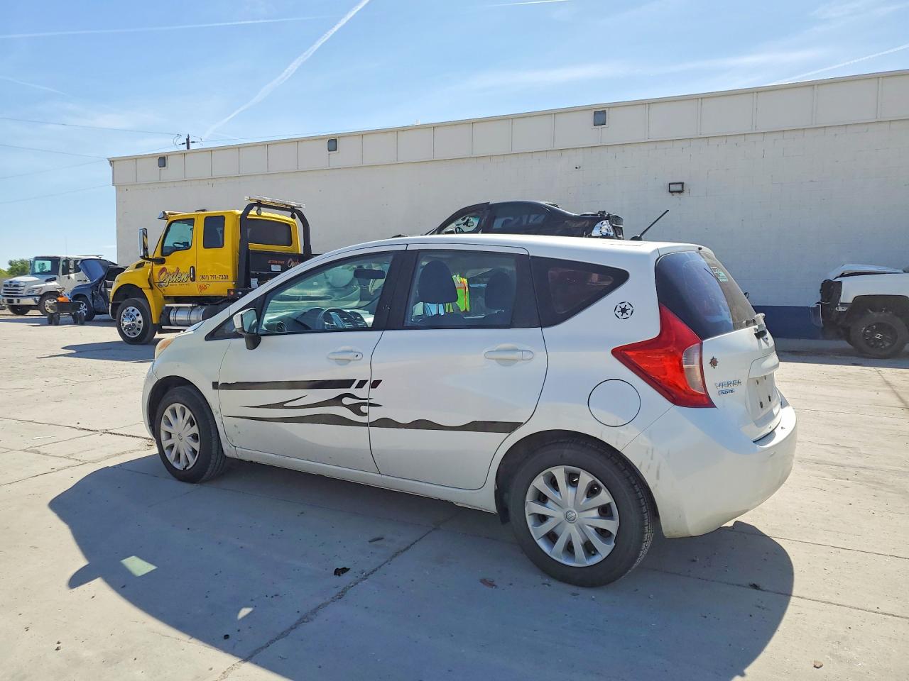 Nissan Versa Sv