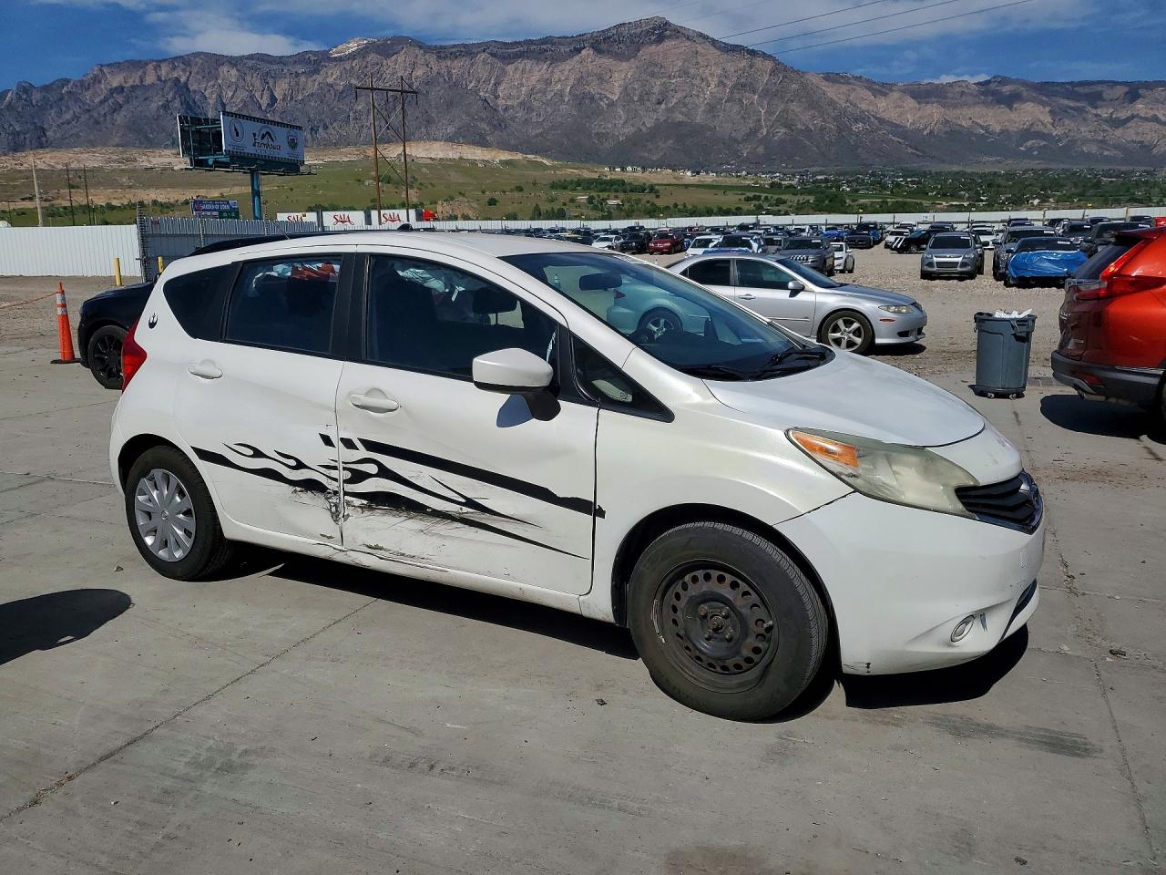 Nissan Versa Sv