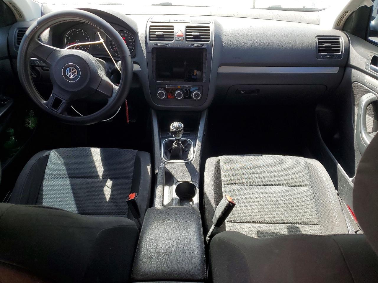 Volkswagen Jetta S