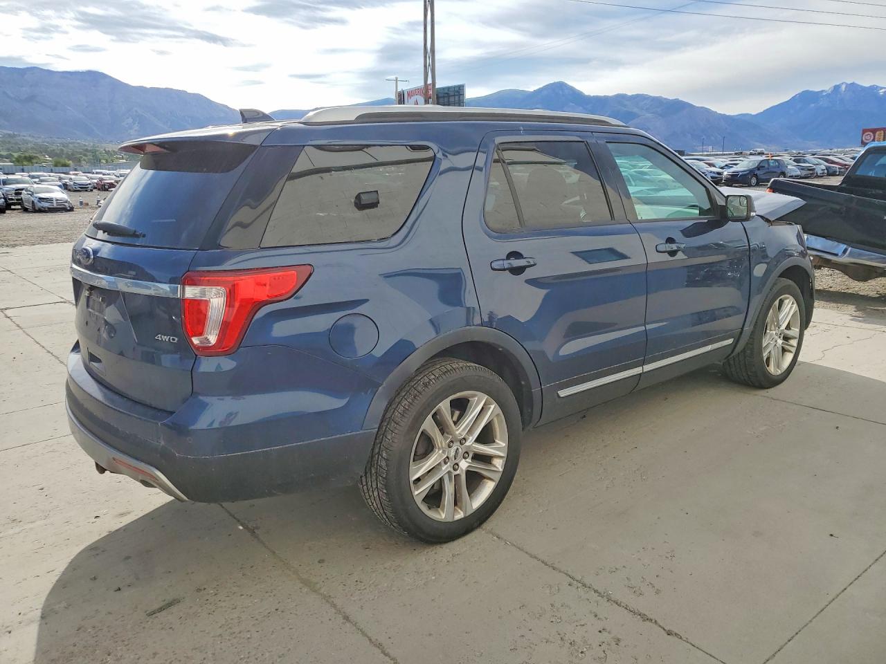 Ford Explorer Xlt