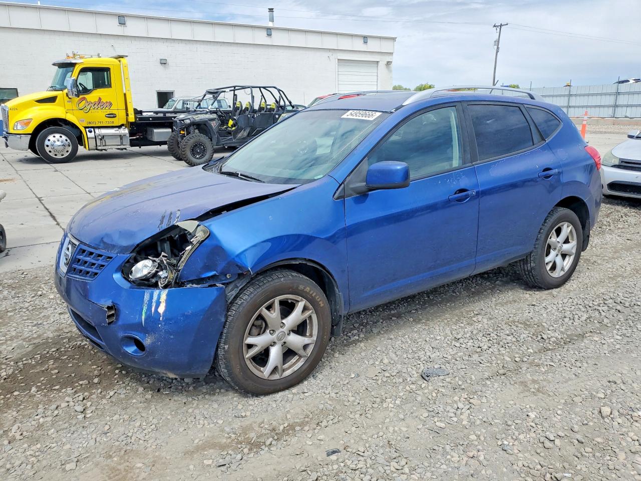 Salvage Nissan Rogue Image