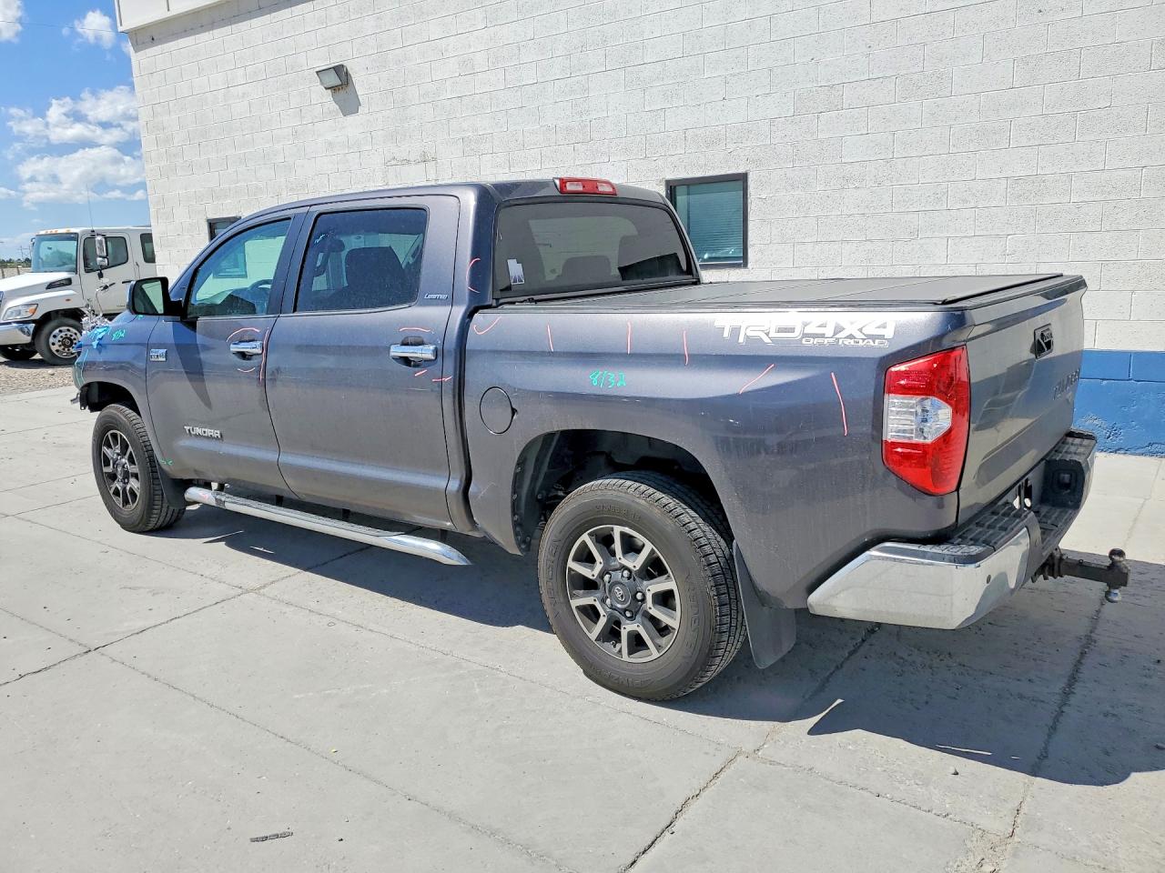 Toyota Tundra Crewmax Limited