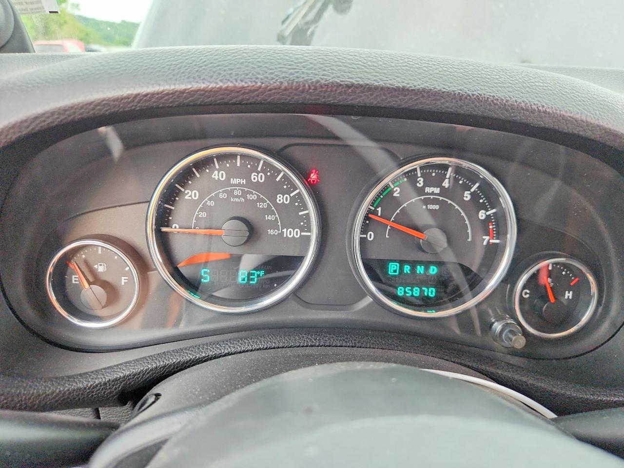Jeep Wrangler Sahara