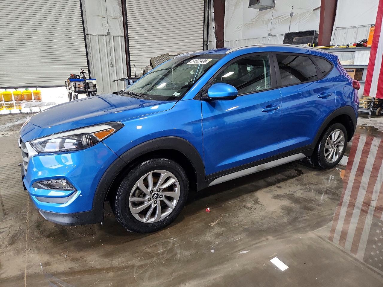 Salvage Hyundai TUCSON Image