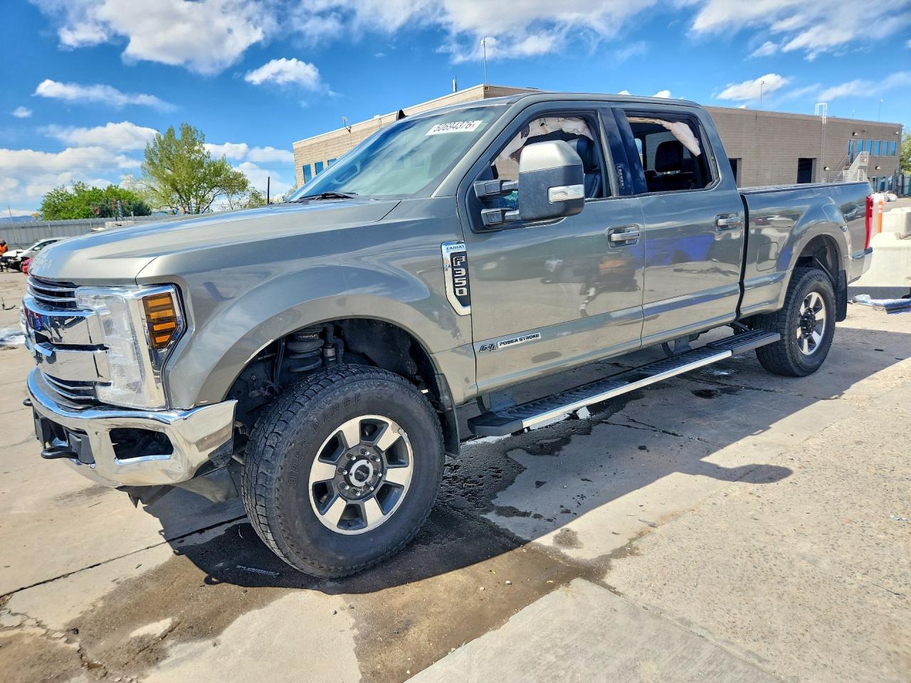 Salvage Ford F-350 Image