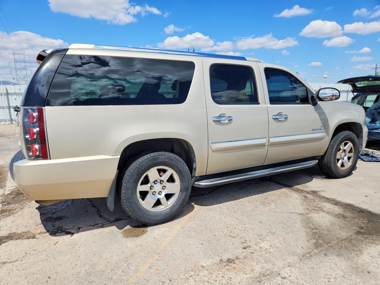 GMC Yukon Denali
