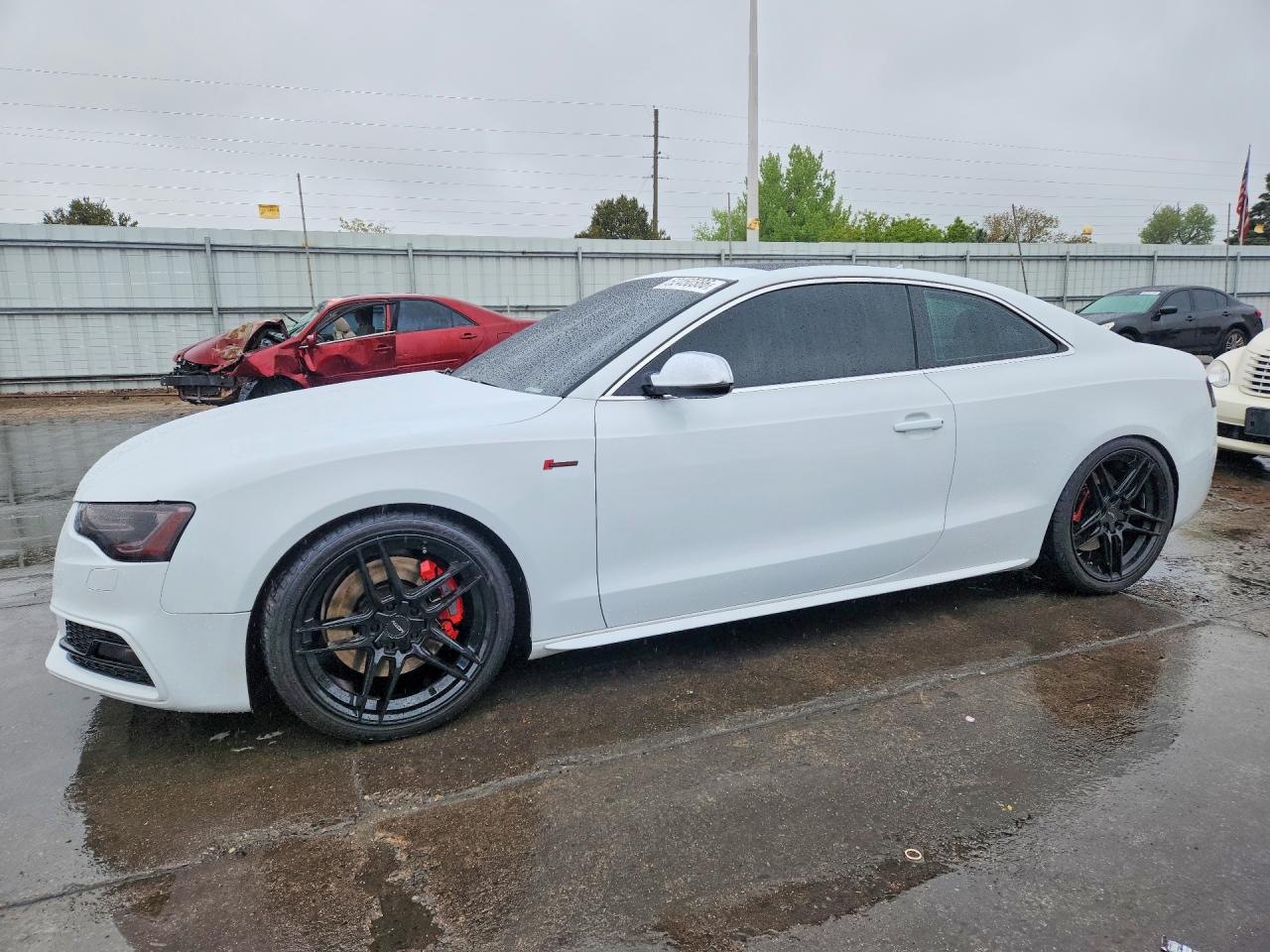 Salvage Audi S5 Image