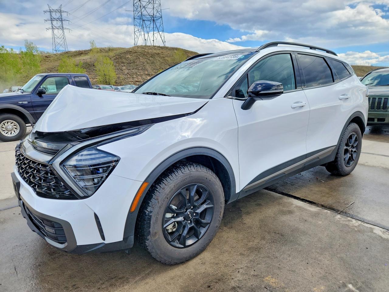 Salvage Kia Sportage Image