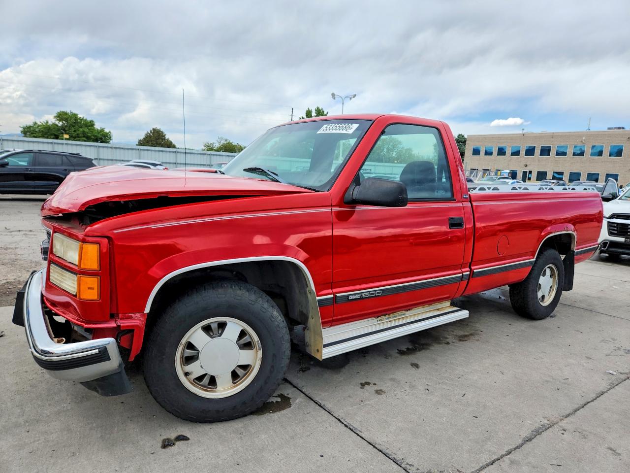 Salvage GMC Sierra Image