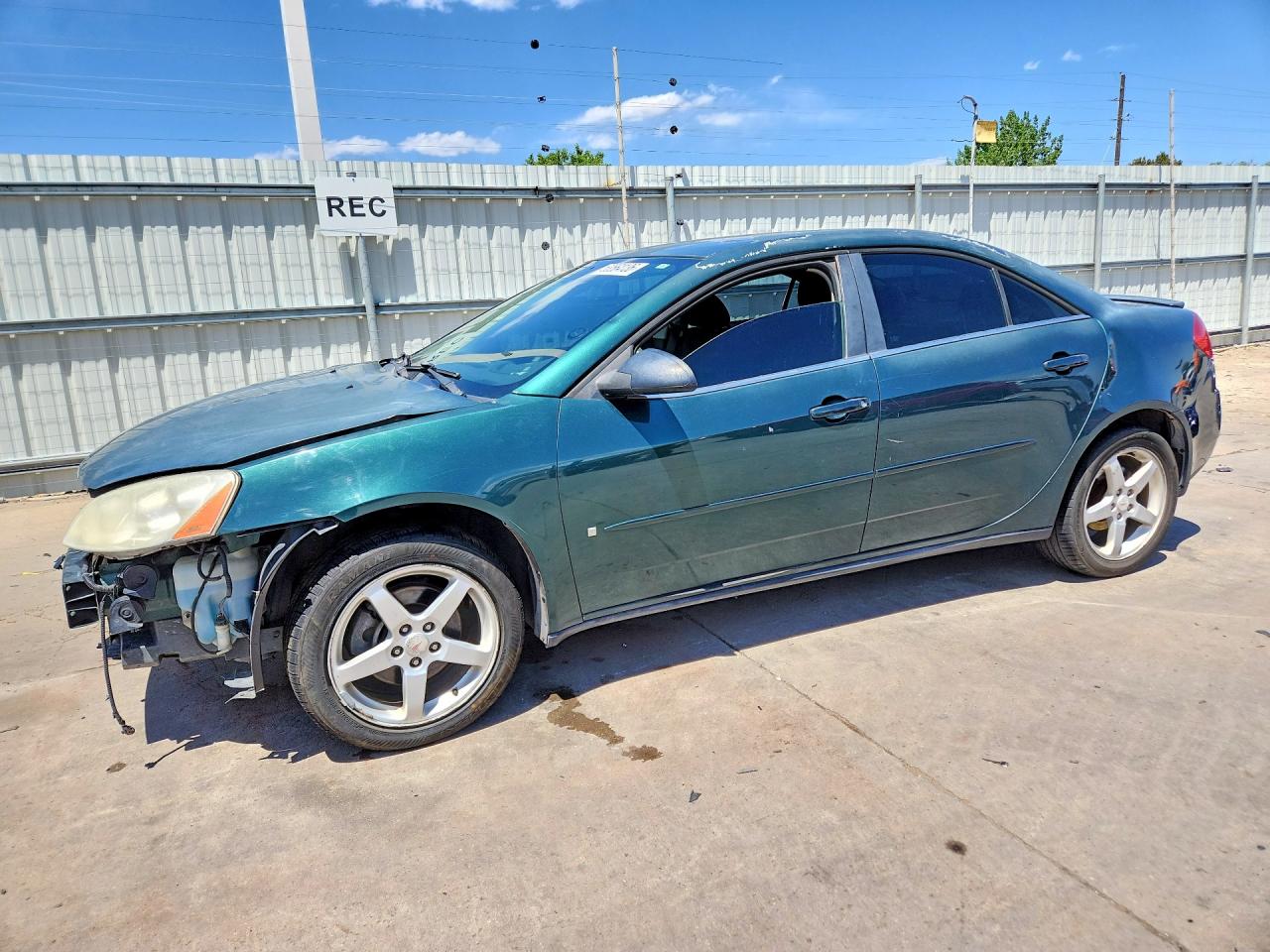 Salvage Pontiac G6 Image