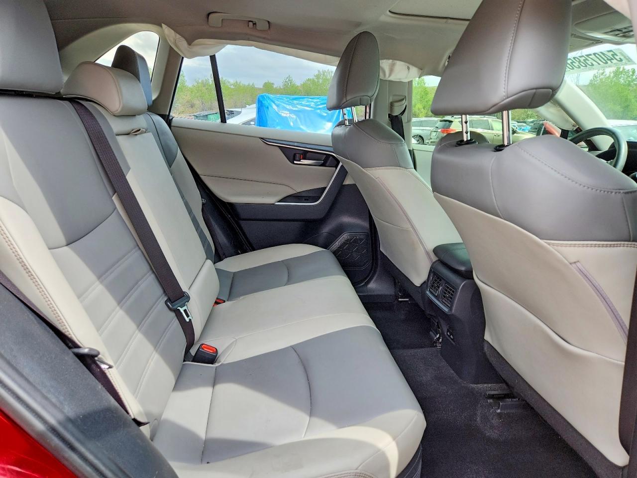 Toyota RAV4 Xle Premium