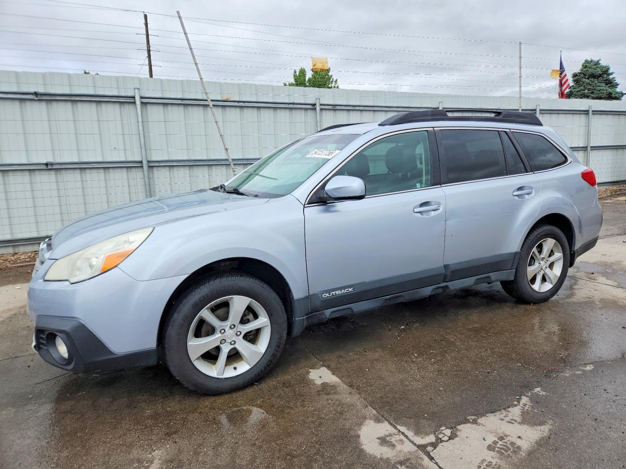 Salvage Subaru Outback Image