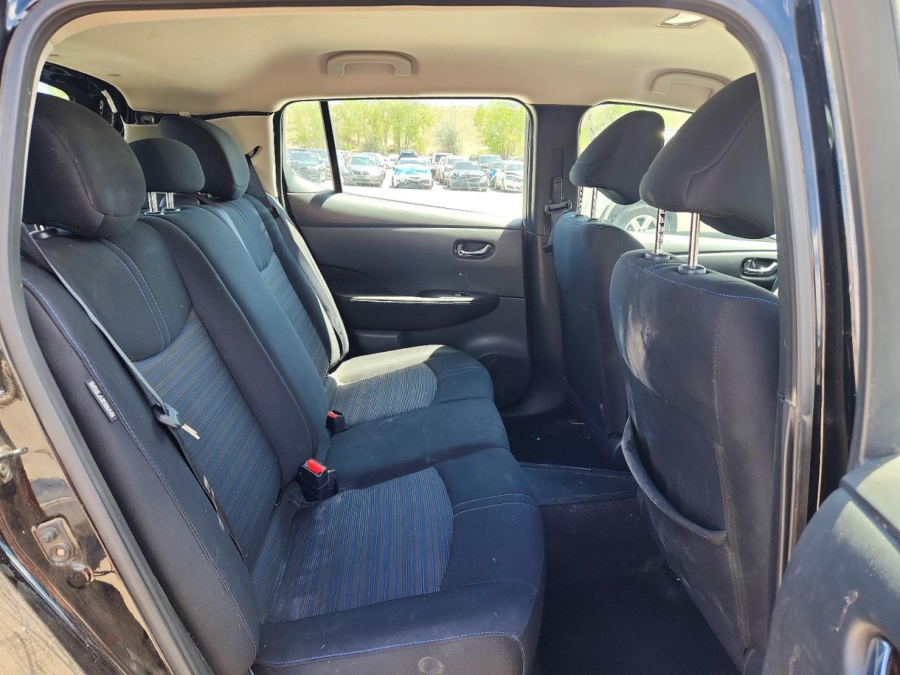 Nissan LEAF S