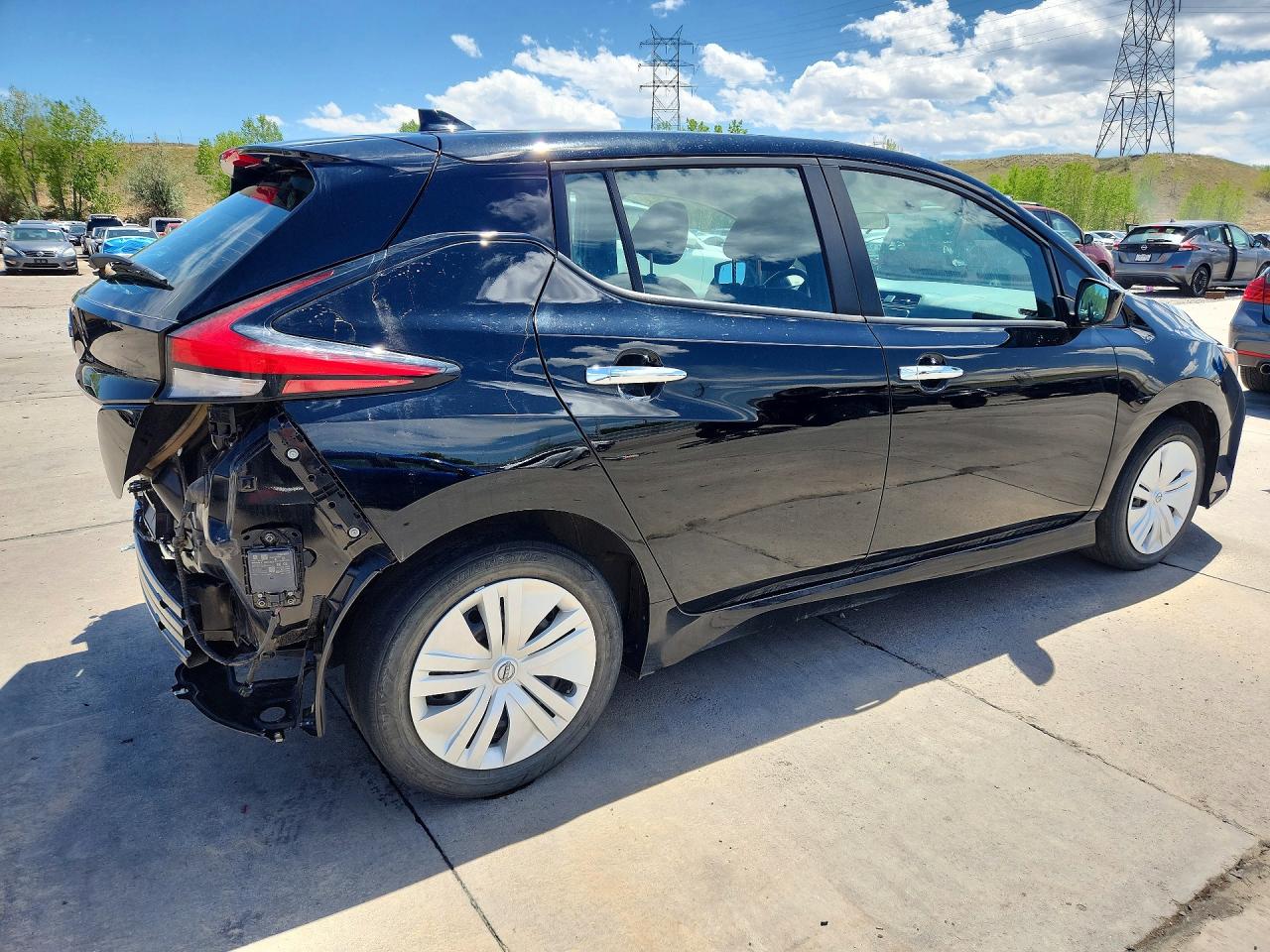 Nissan LEAF S