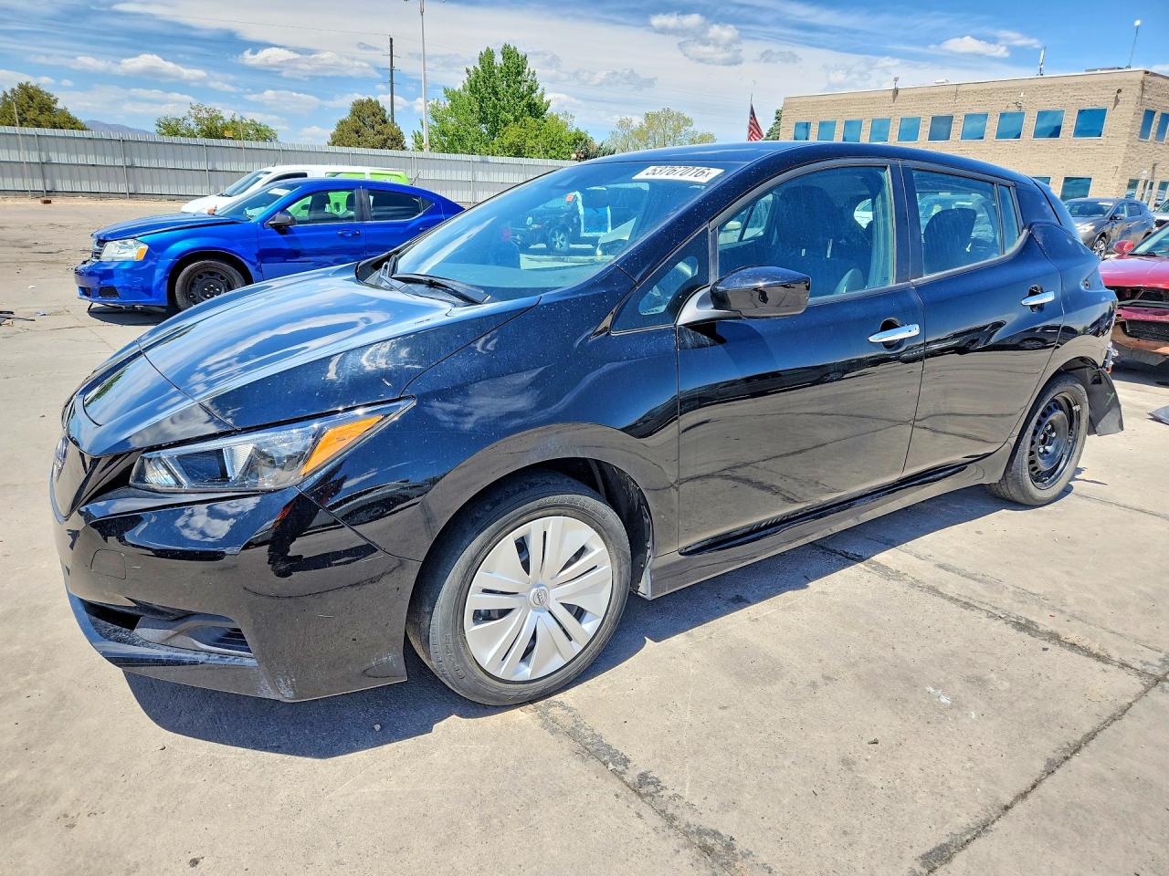 2025 Nissan LEAF