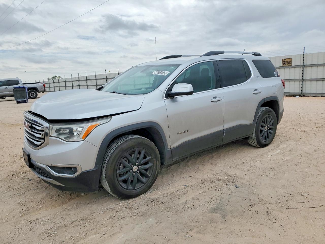 Salvage GMC Acadia Image