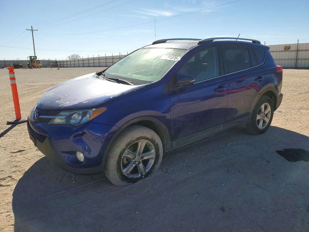 Salvage Toyota RAV4 Image