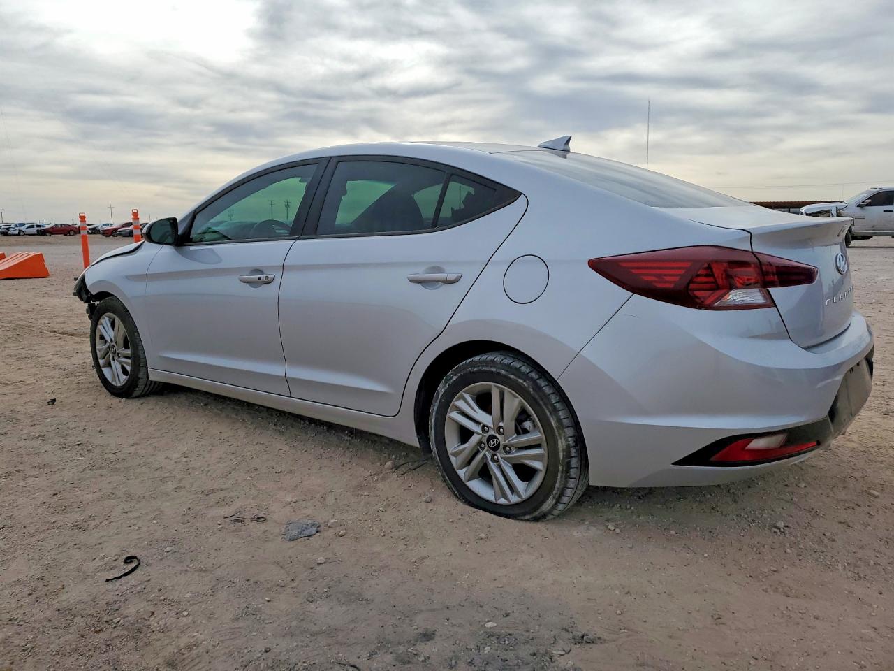 Hyundai ELANTRA Value Edition