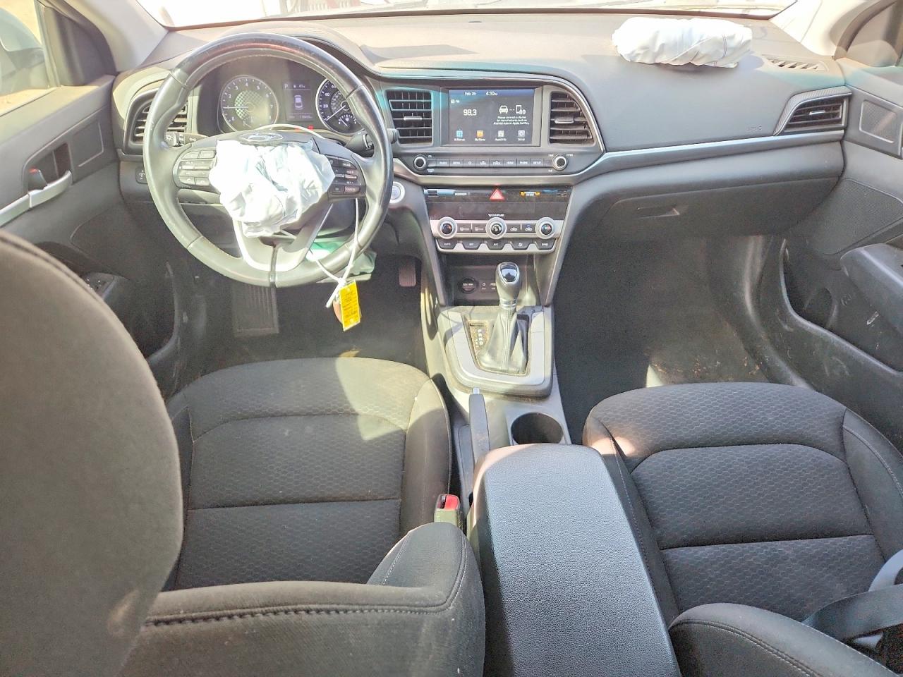 Hyundai ELANTRA Value Edition
