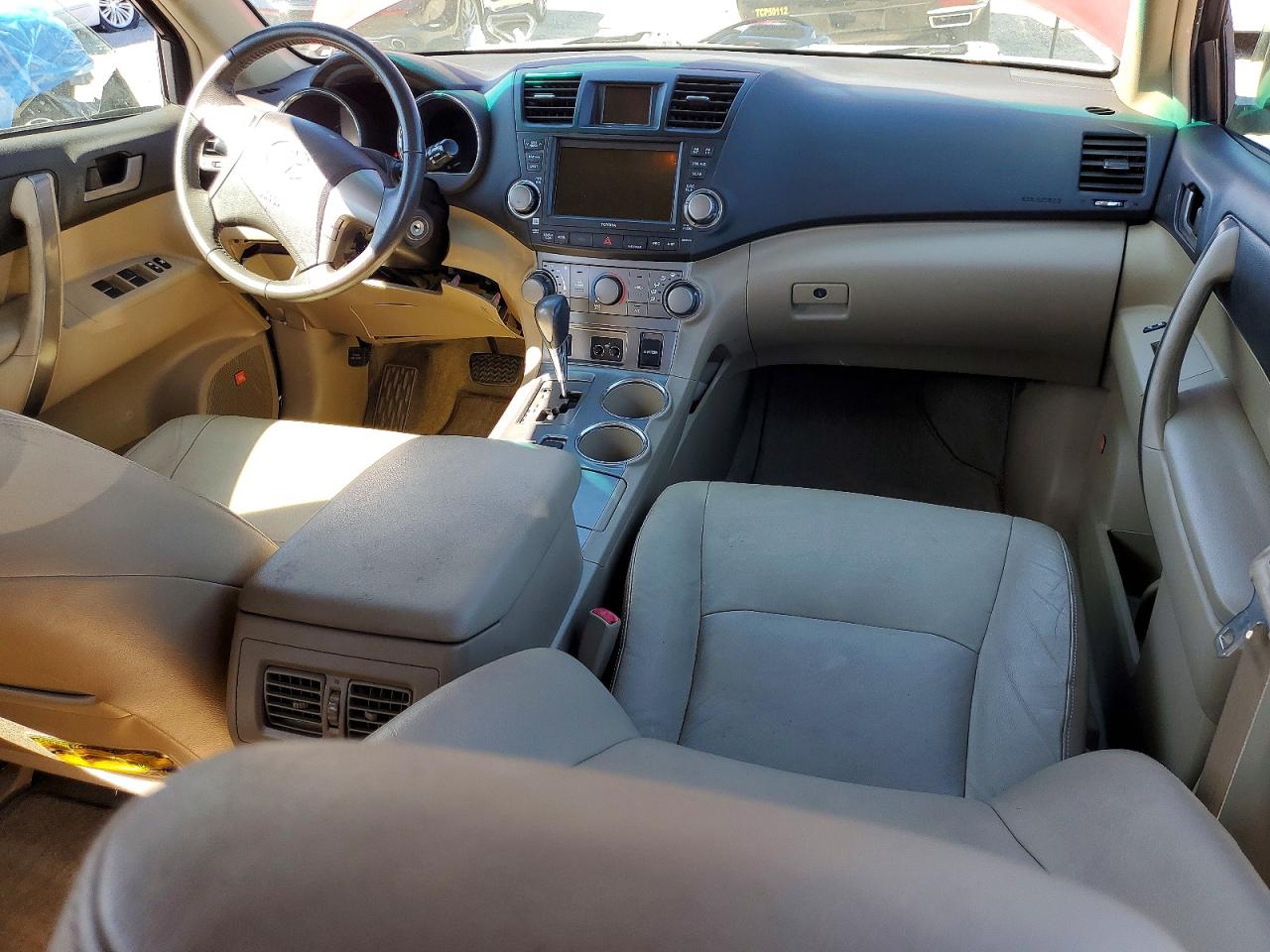 Toyota Highlander Sport