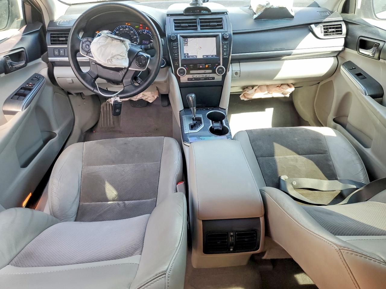 Toyota Camry Xle