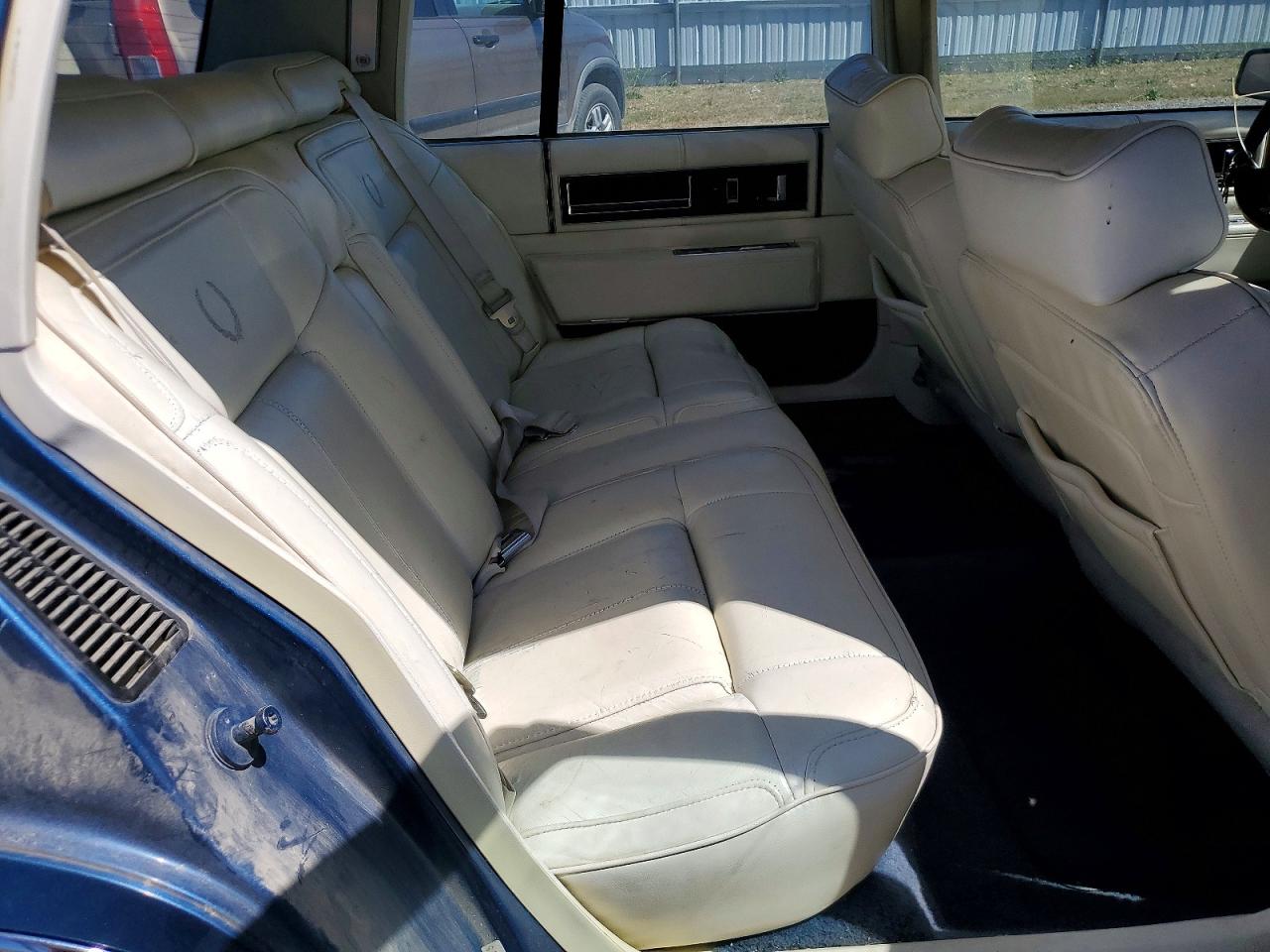 Cadillac DeVille