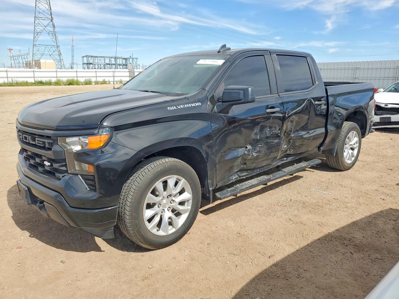 Salvage Chevrolet Silverado Image