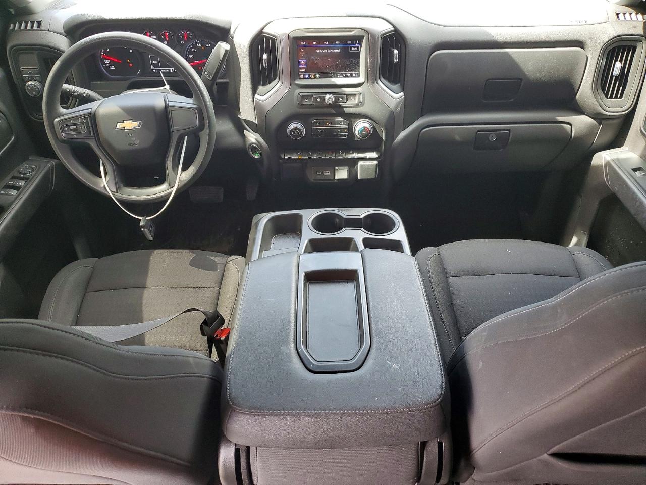 Chevrolet Silverado C1500 Custom