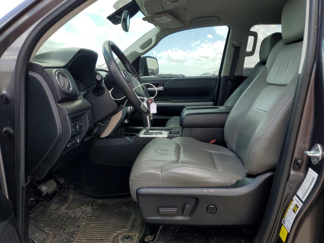 Toyota Tundra Sr5