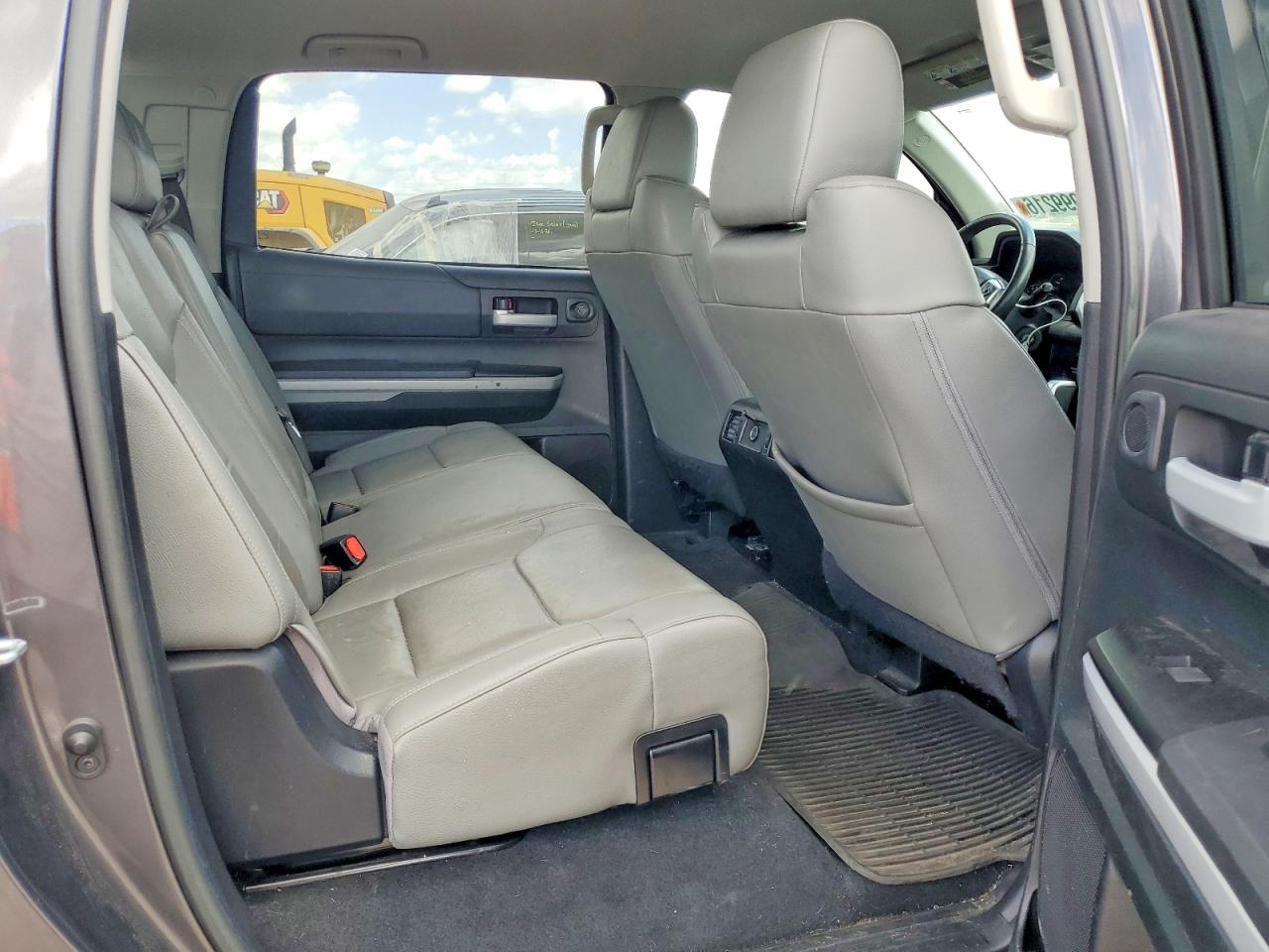 Toyota Tundra Sr5