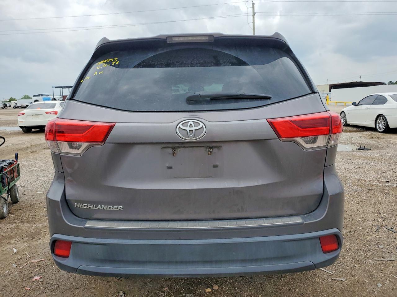 Toyota Highlander Le