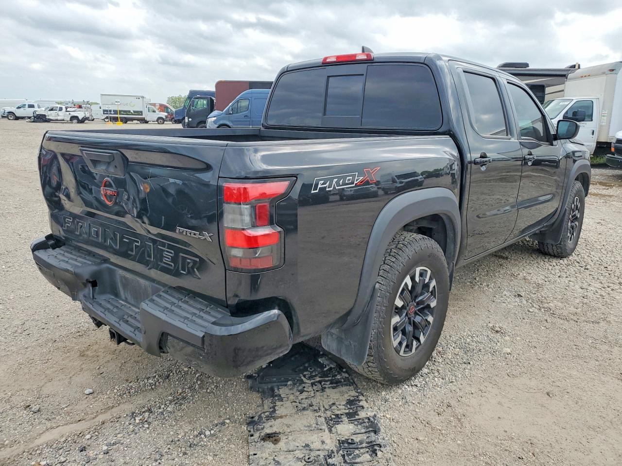 Nissan Frontier Pro-x