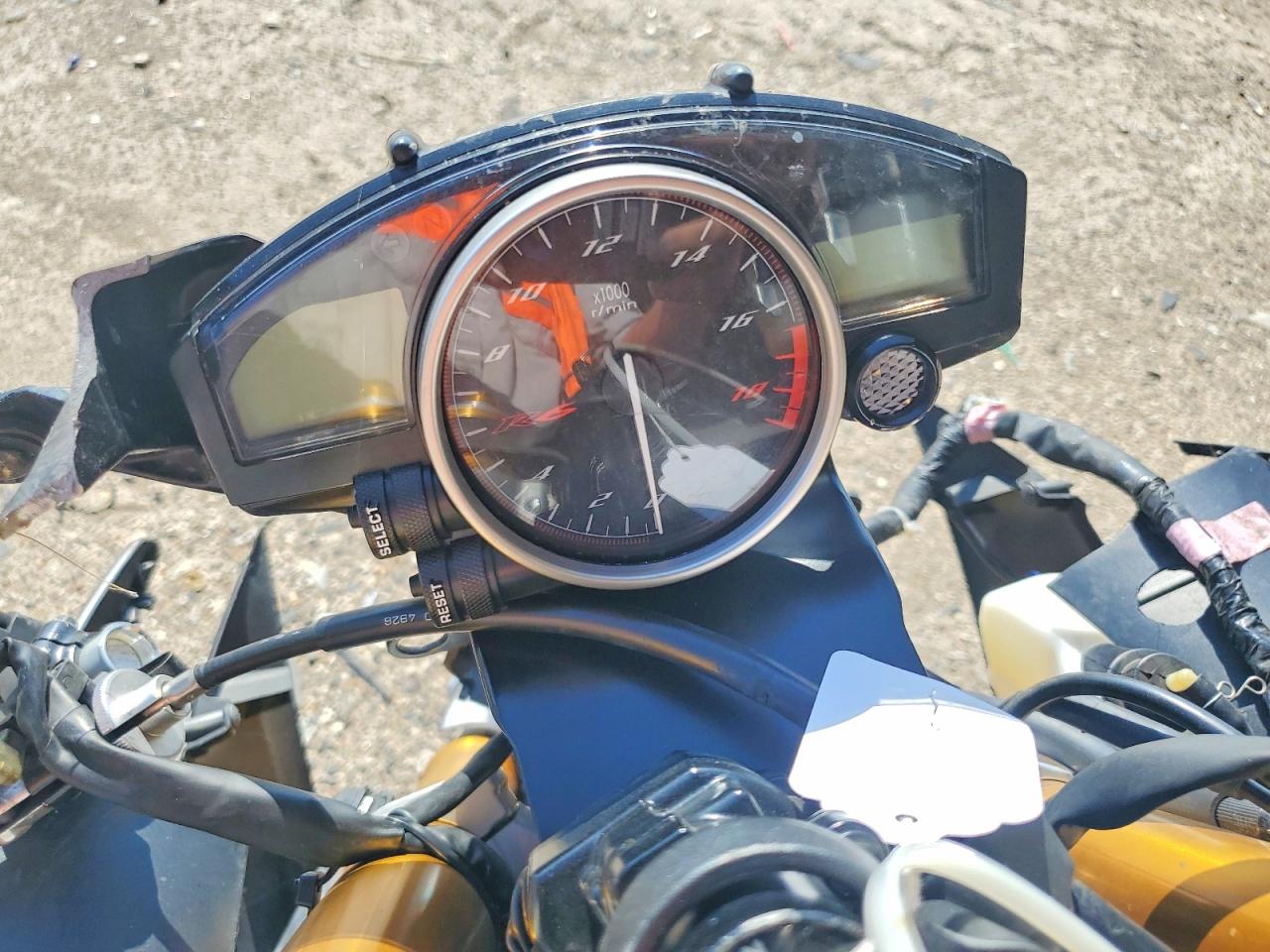 Yamaha Yzf r6