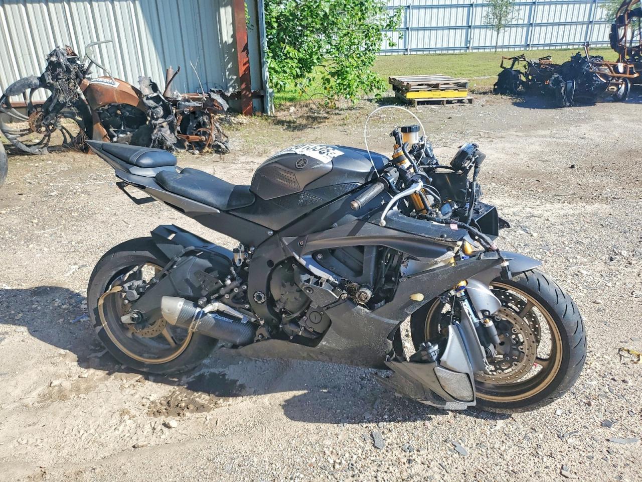 Salvage Yamaha Yzf600 Image