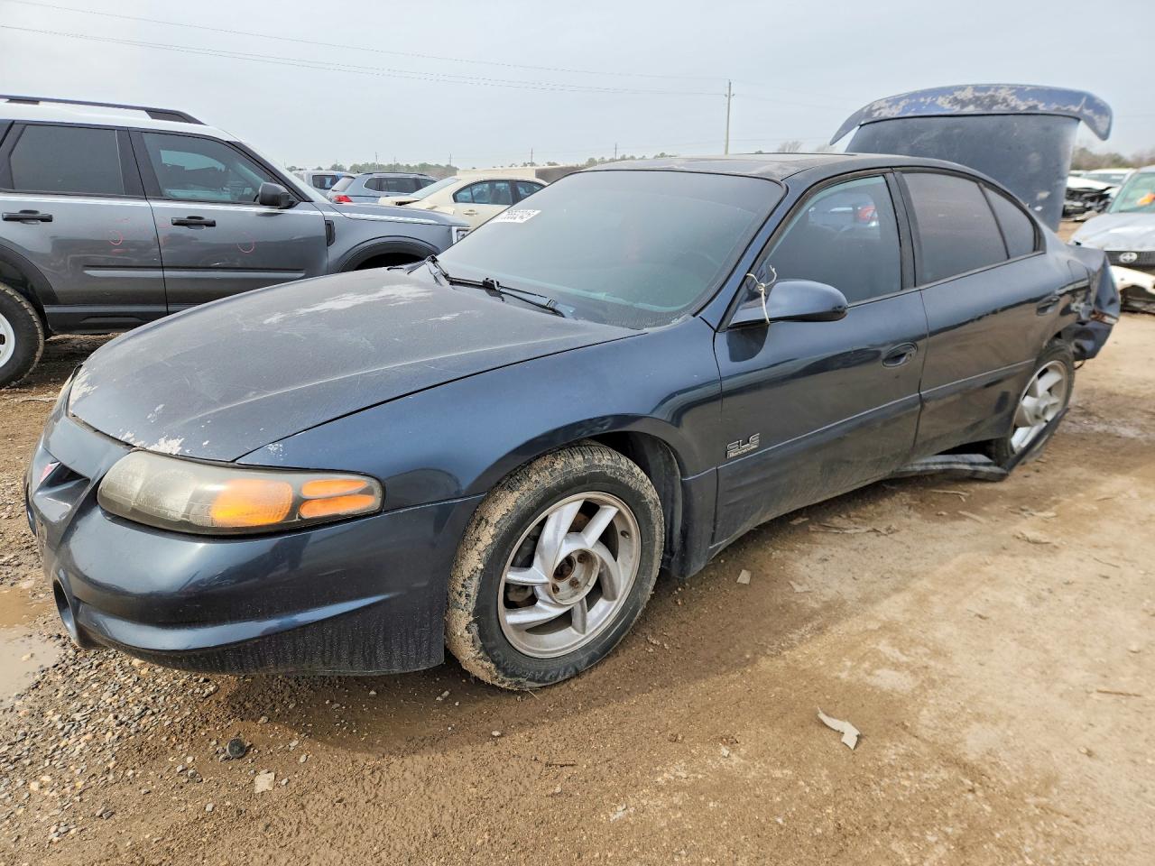Salvage Pontiac Bonneville Image