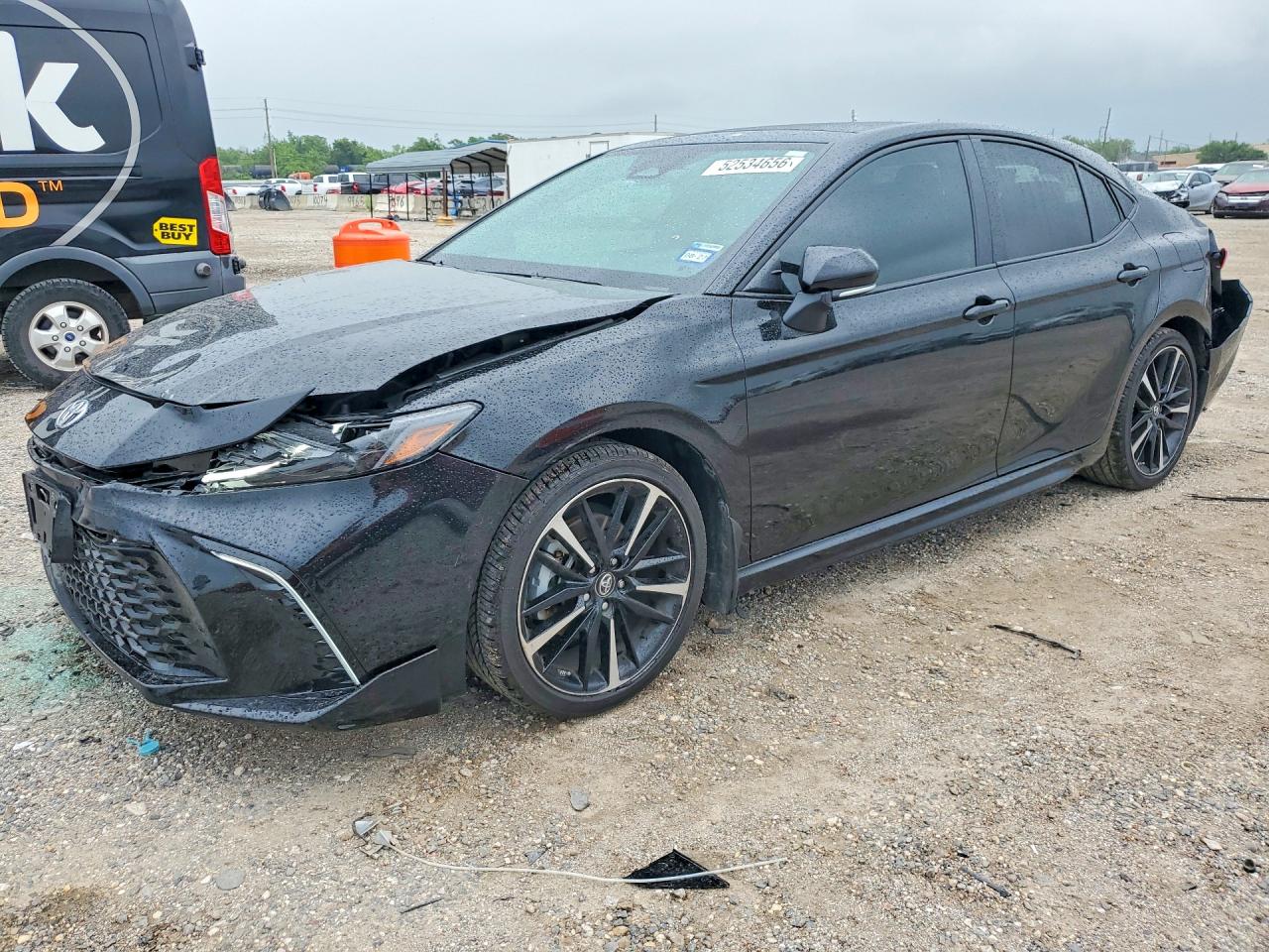 Salvage Toyota Camry Image