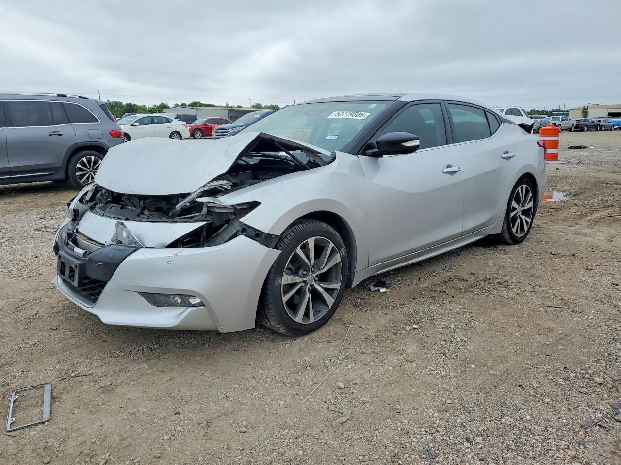 Salvage Nissan Maxima Image