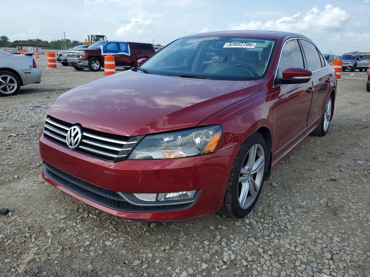 Salvage Volkswagen Passat Image