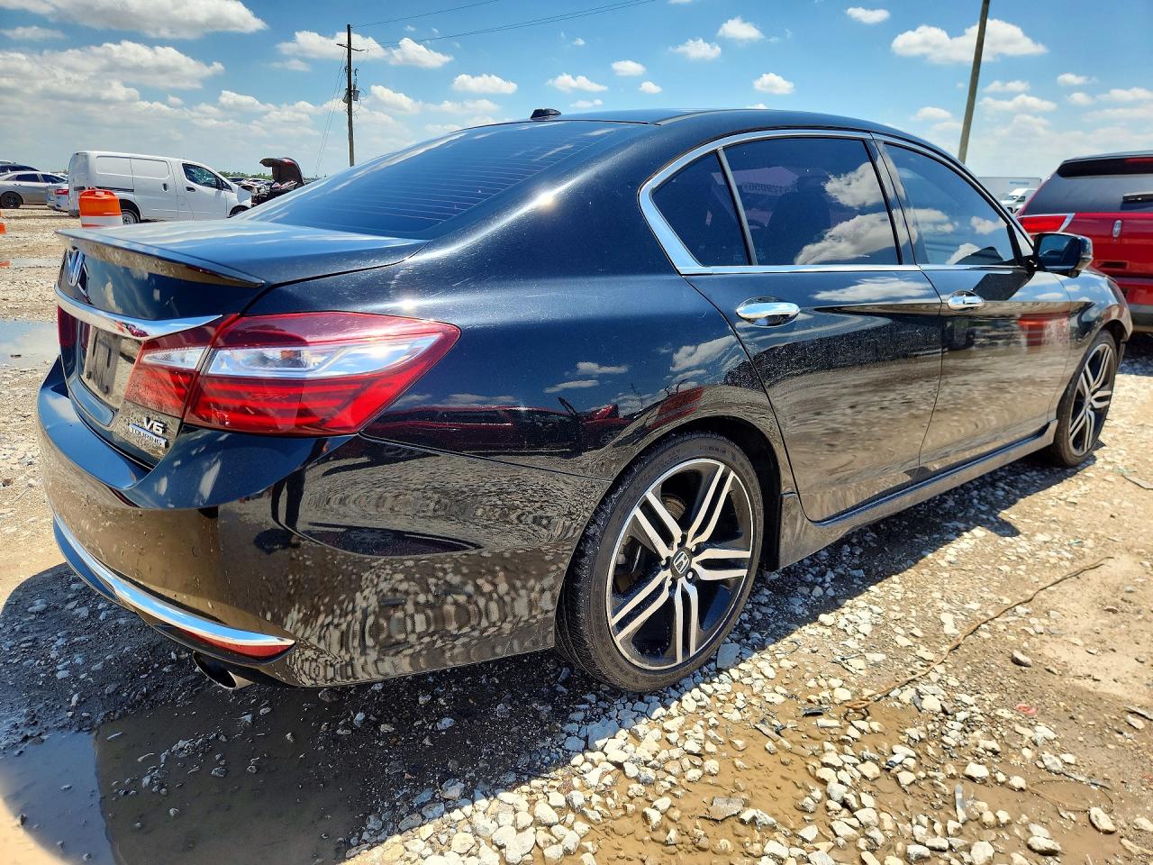 Honda Accord Touring